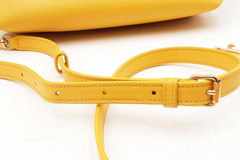 Yves Saint Laurent Yellow Leather North South Toy Shopping Tote Bag Eb1025wrxdu