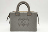 Chanel Quilted Leather Top Handle Vanity Case Eb0224oexzsa