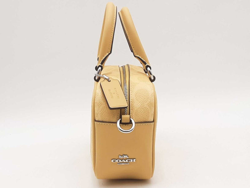 Coach X Peanuts Cbj63 Charlie Brown Yellow Crossbody Aa1025prsa