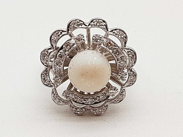 0.06 Cttw Diamonds 10k White Gold 7.4g Flower Ring Size 6 Do1125oxzde