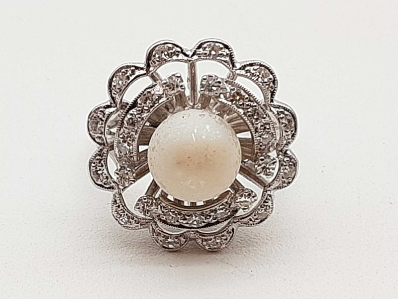 0.06 Cttw Diamonds 10k White Gold 7.4g Flower Ring Size 6 Do1125oxzde