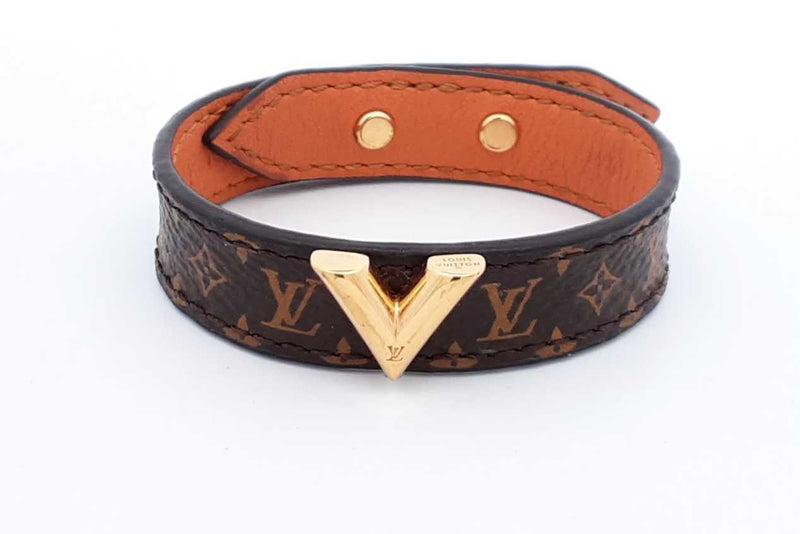 Louis Vuitton Monogram Essential V Bracelet Size 15 Eb1224lxzdu