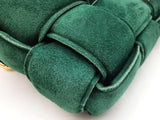 Bottega Veneta Padded Chain Cassette Bag In Emerald Green Suede Fw0926eordu