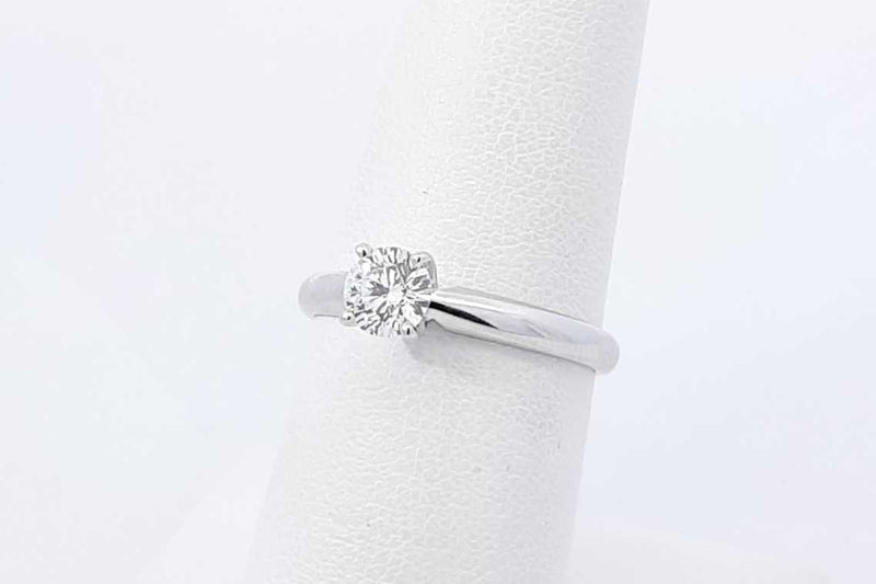 0.44ctw Diamond Ring In 14k White Gold 2.3 Grams Size 6.5 Eb1125prxdu