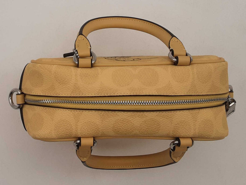 Coach X Peanuts Cbj63 Charlie Brown Yellow Crossbody Aa1025prsa