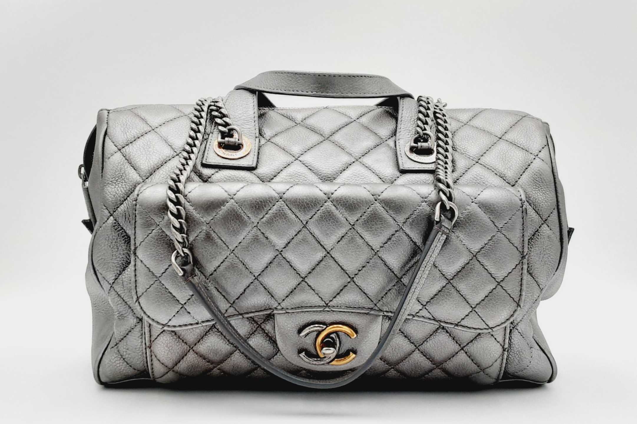 Chanel - Authenticated Bowling Bag Handbag - Leather Blue Plain for Women, Never Worn