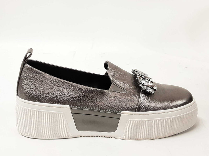 Karl Lagerfeld Silver Slip On Shoes, Size 9 (LRZ) 144020002676 RP/DE