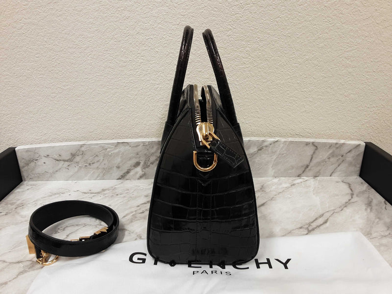 Givenchy Small Black Antigona (ERZ) 144010005780