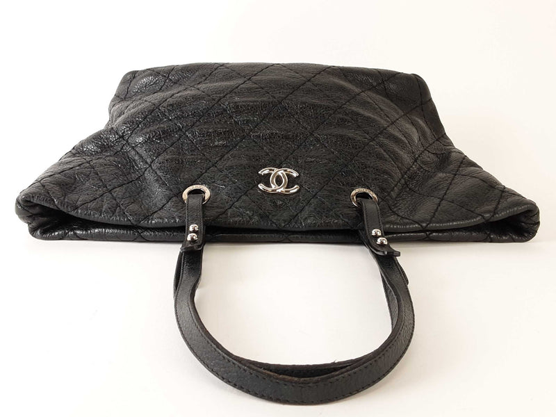 Chanel Large Black Leather on The Road Quilted Tote Msrxzsa 144010011977