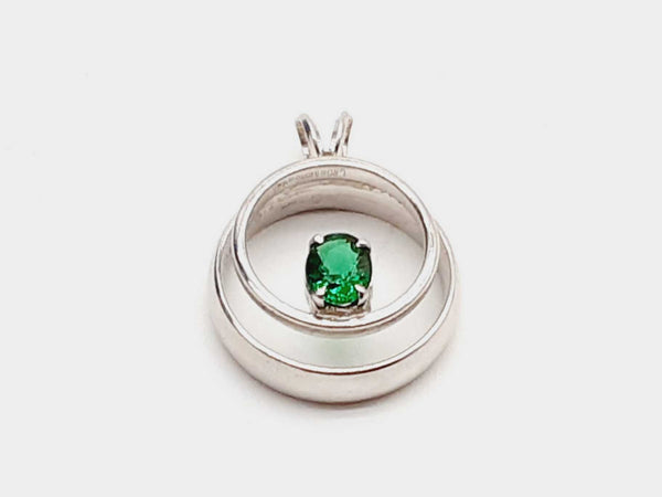 14K White Gold 0.70 Carat Emerald Colored Stone 6.8G Circle Pendant (LWX) 144020007421 DO/DE