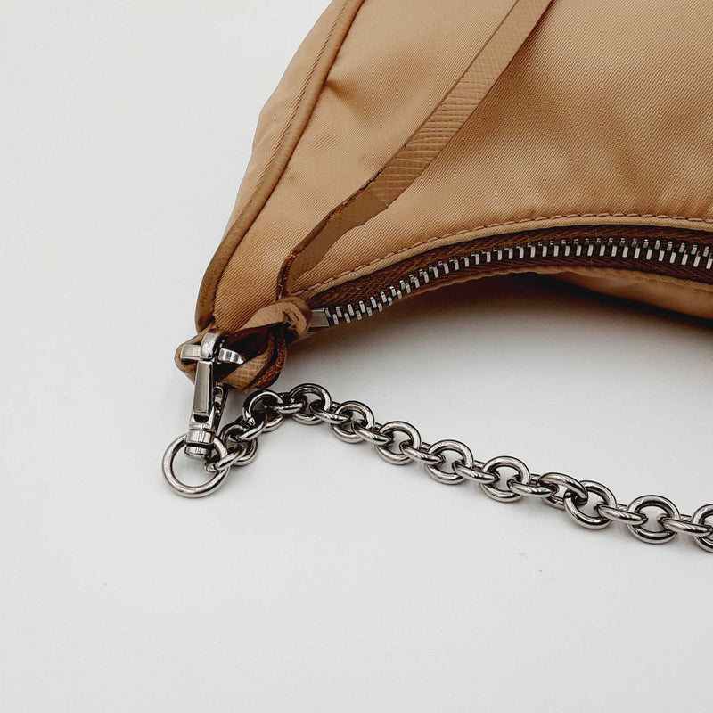 Prada Re-edition 2005 Nylon Shoulder Bag Psezzdu 144030001898