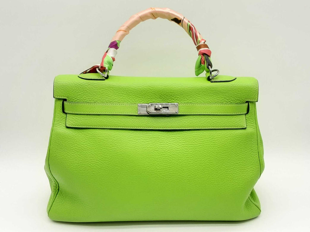 Handbag Hermès Green in Synthetic - 32541160