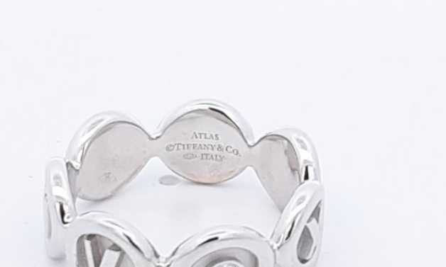 Tiffany & Co. 18k White Gold Atlas Ring Size 5.5 Eboixsa 144010033456