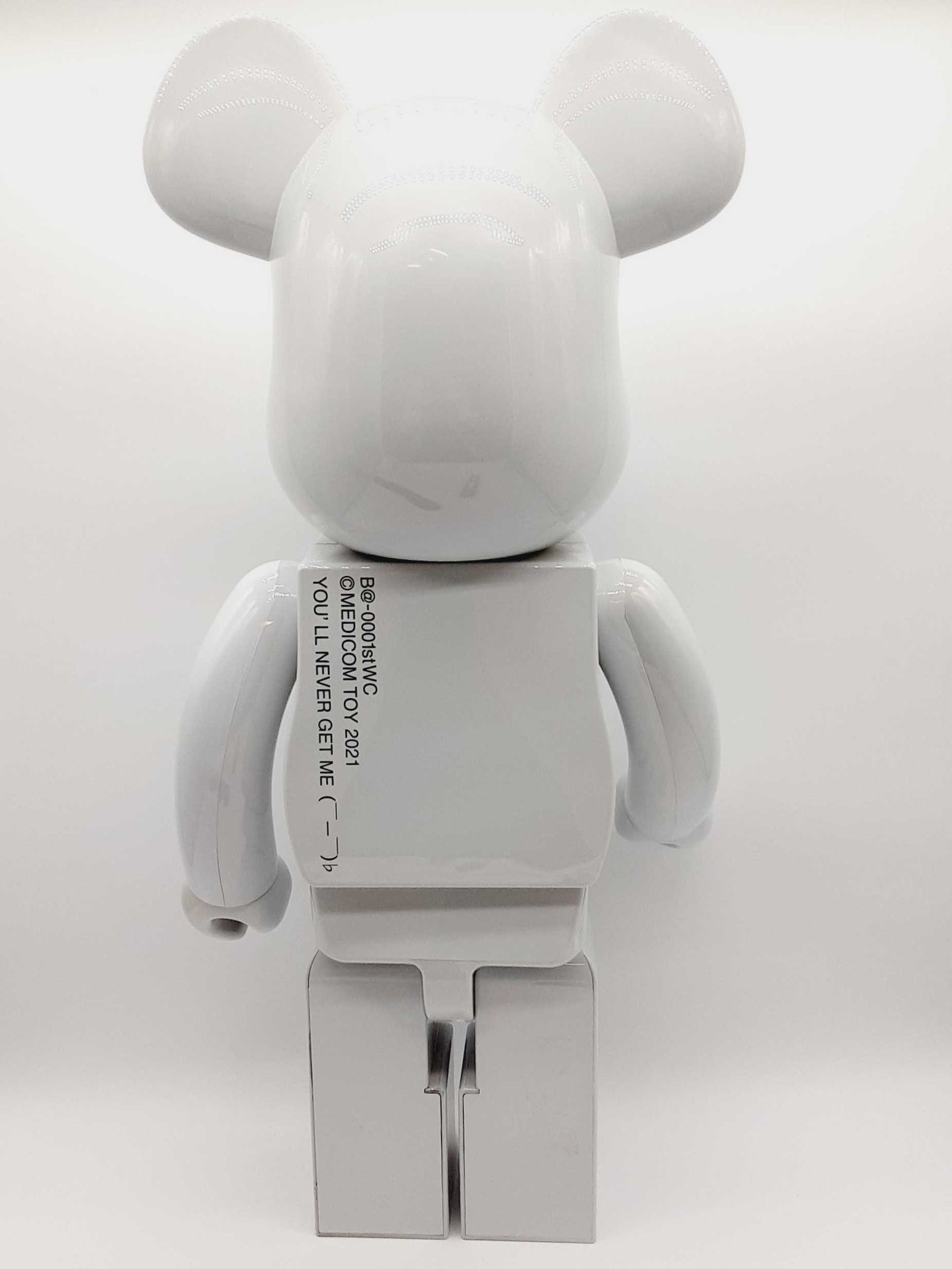 Bearbrick 1st Model White Chrome 1000% Size Collectible DOCXZDE 144010 –  Max Pawn