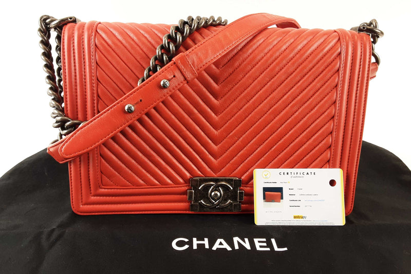 Chanel Red Medium Calfskin Leather Chevron Boy Bag (OCZX) 144010017189 –  Max Pawn