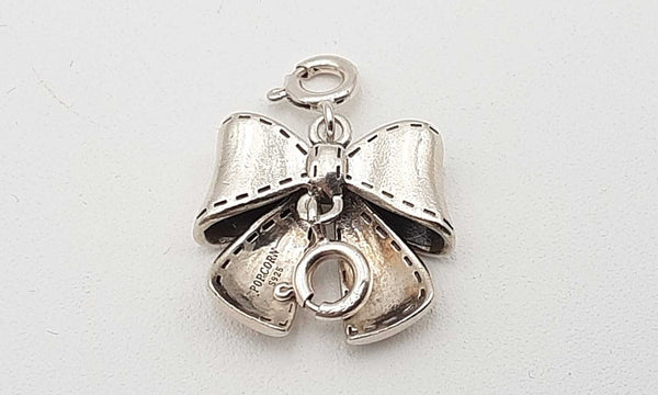 0.925 Sterling Silver Bow Clasp Charm Dorsa 144010032753